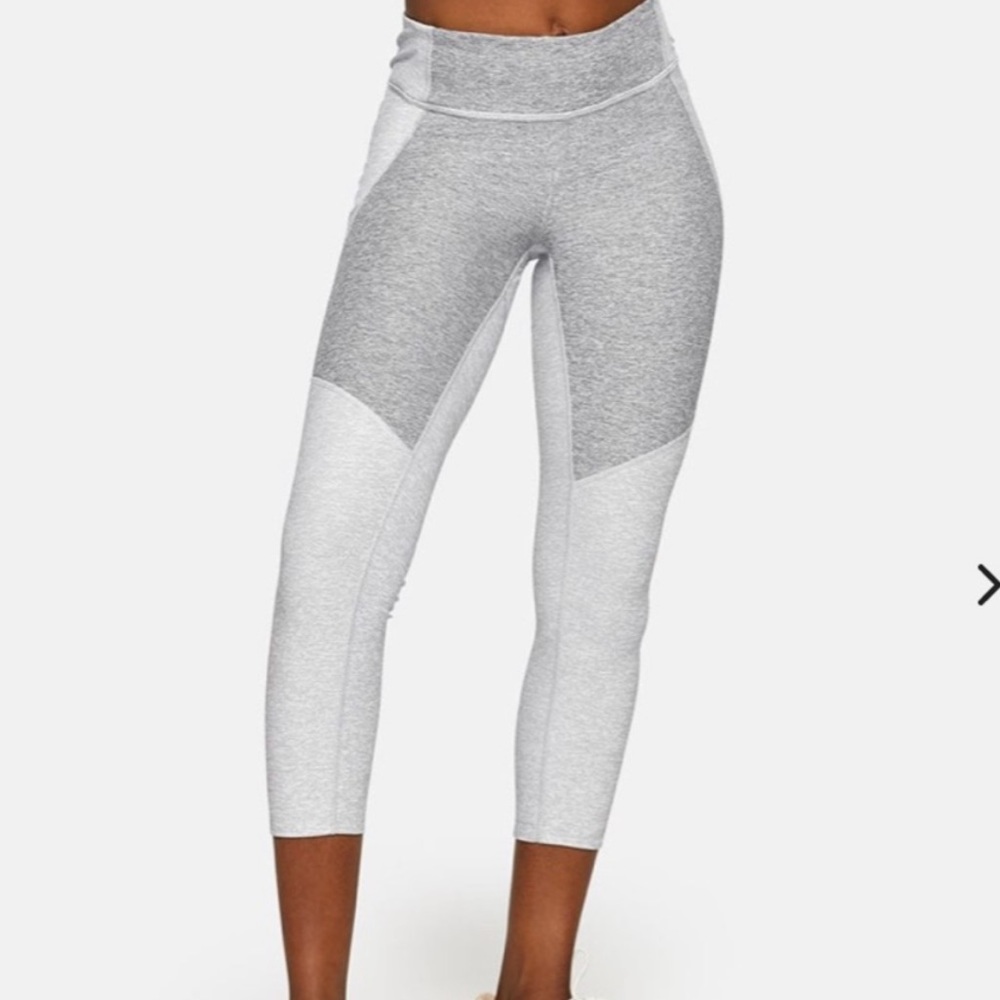 Outdoor Voices 3/4 warmup legging